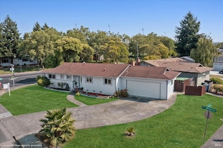 7083 Almond St, Rohnert Park, CA 94928