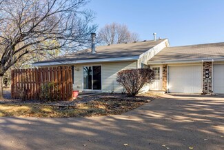 3852 Heather Dr, Saint Paul, MN 55122