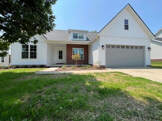 127 Hibiscus Ln, Winchester, KY 40391