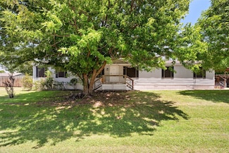 646 Whisperview Cir, Granbury, TX 76049