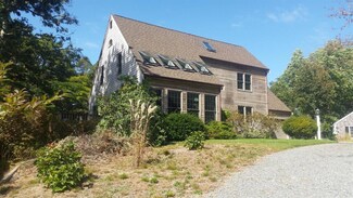 2 Robbins Rd, Harwich Port, MA 02646
