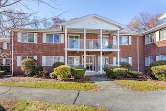 4 Bayberry Dr Unit 3, Sharon, MA 02067