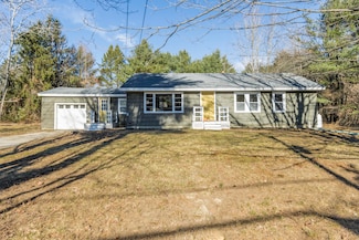 8 Parsonage Rd, North Yarmouth, ME 04097