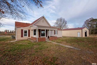 307 W 7th St, Colp, IL 62961