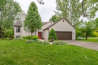 2995 N Silver Ridge Dr, Oregon, IL 61061