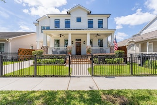 736 E 7th 1 2 St, Houston, TX 77007