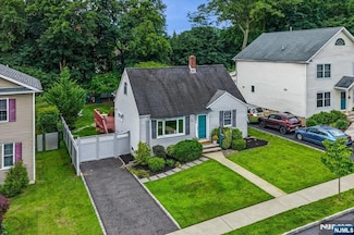 41 Lynwood Rd, Verona, NJ 07044