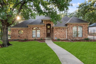 424 Windjammer Ln, Azle, TX 76020