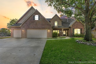 5722 E 109th St, Tulsa, OK 74137