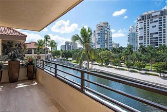 4400 Gulf Shore Blvd N Unit 3-305, Naples, FL 34103
