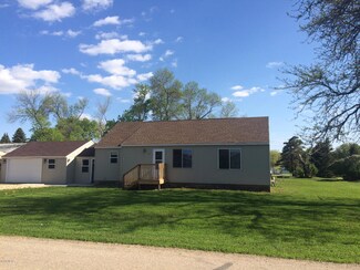 813 1st Ave N, Lake Norden, SD 57248