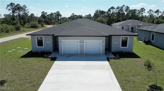 1267 Hillcrest St E, Lehigh Acres, FL 33974