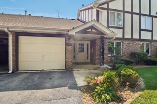 7935 W 107th St Unit A, Palos Hills, IL 60465