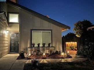 2132 Rock Pass Place, Martinez, CA 94553