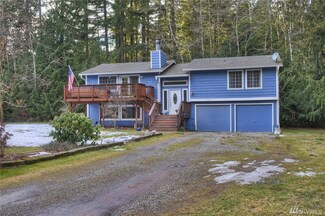 3215 Camp Ln NW, Seabeck, WA 98380
