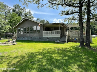258 Hideaway Rd, Belhaven, NC 27810