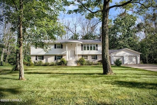 467 Swanger Rd, New Columbia, PA 17856