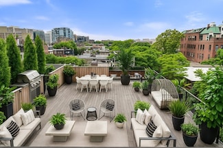67 Church St Unit PH6, Boston, MA 02116