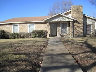 1313 Oakbluff Dr, Lancaster, TX 75146