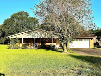 252 Cherry Ln, Bridge City, TX 77611