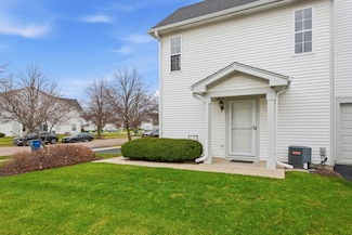 2413 Dickens Dr, Aurora, IL 60503