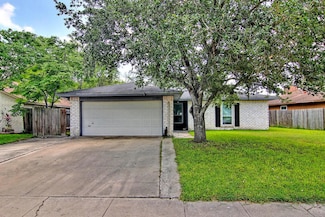 11401 Woodway Creek Dr, Corpus Christi, TX 78410