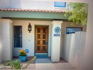 8653 S 51st St Unit 2, Phoenix, AZ 85044