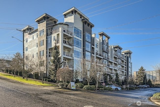320 E 32nd St Unit 105, Tacoma, WA 98404