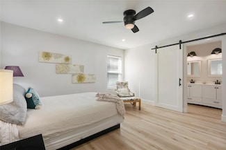 10410 Quail Ridge Dr, Austin, TX 78758