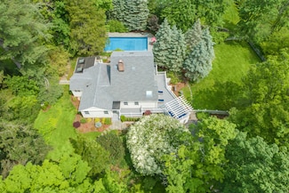 156 Main St, Ridgefield, CT 06877