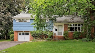 26 Collins Ave, Closter, NJ 07624