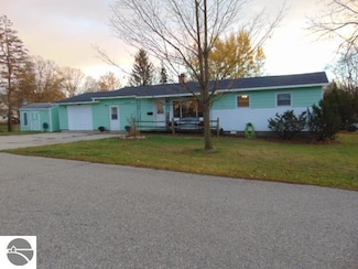 223 W Arcada St, Ithaca, MI 48847