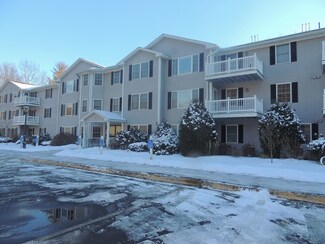 23 Greenleaves Dr Unit 111, Amherst, MA 01002