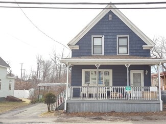 27 Meadowcroft St, Lowell, MA 01852
