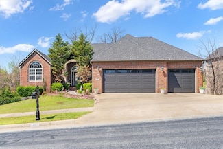 1402 NE Fairwinds Dr, Bentonville, AR 72712