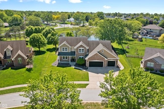 28 Hudson Bay Ln, Greenwood, IN 46142