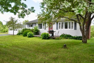 41 School House Hill Rd, Middlebury, VT 05753