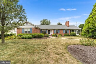 24 School Ln, Penns Grove, NJ 08069