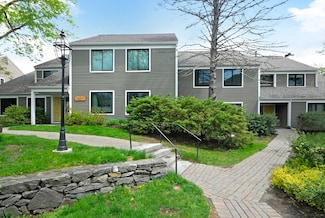 18 Concord Greene Unit 6, Concord, MA 01742