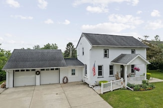 1108 Buffalo St, Endicott, NY 13760