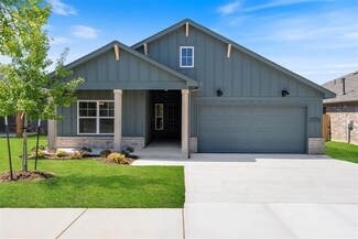 12716 NW 4th St, Yukon, OK 73099