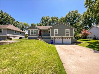 1019 SE 3rd Terrace, Lees Summit, MO 64063