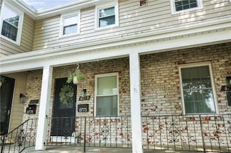 6773 N Askew Cir, Kansas City, MO 64119