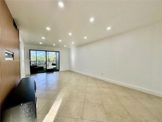 3470 Foxcroft Rd Unit 308, Miramar, FL 33025