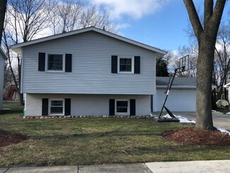 1412 S Cypress Dr, Mount Prospect, IL 60056