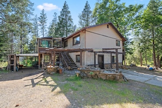 15912 Valhalla Dr, Oak Run, CA 96069