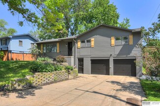 11038 Spring St, Omaha, NE 68144