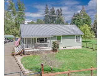 32817 W Saginaw Rd, Cottage Grove, OR 97424