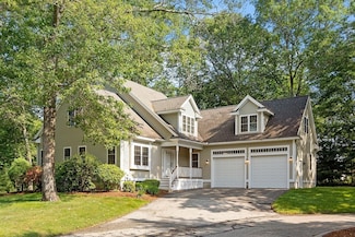 12 Lane Farm Dr Unit 5, Bedford, MA 01730