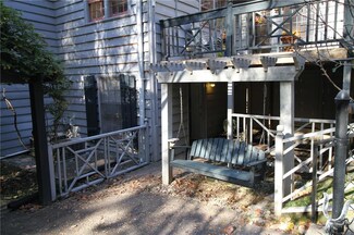 2054 E Roxboro Rd NE Unit 2, Atlanta, GA 30324